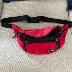 Patagonia Vibrant Red Hip Pack